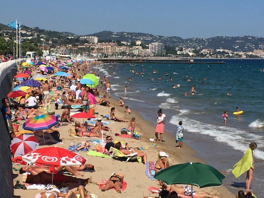 Dionysos Vue Mer Cannes Buitenkant foto