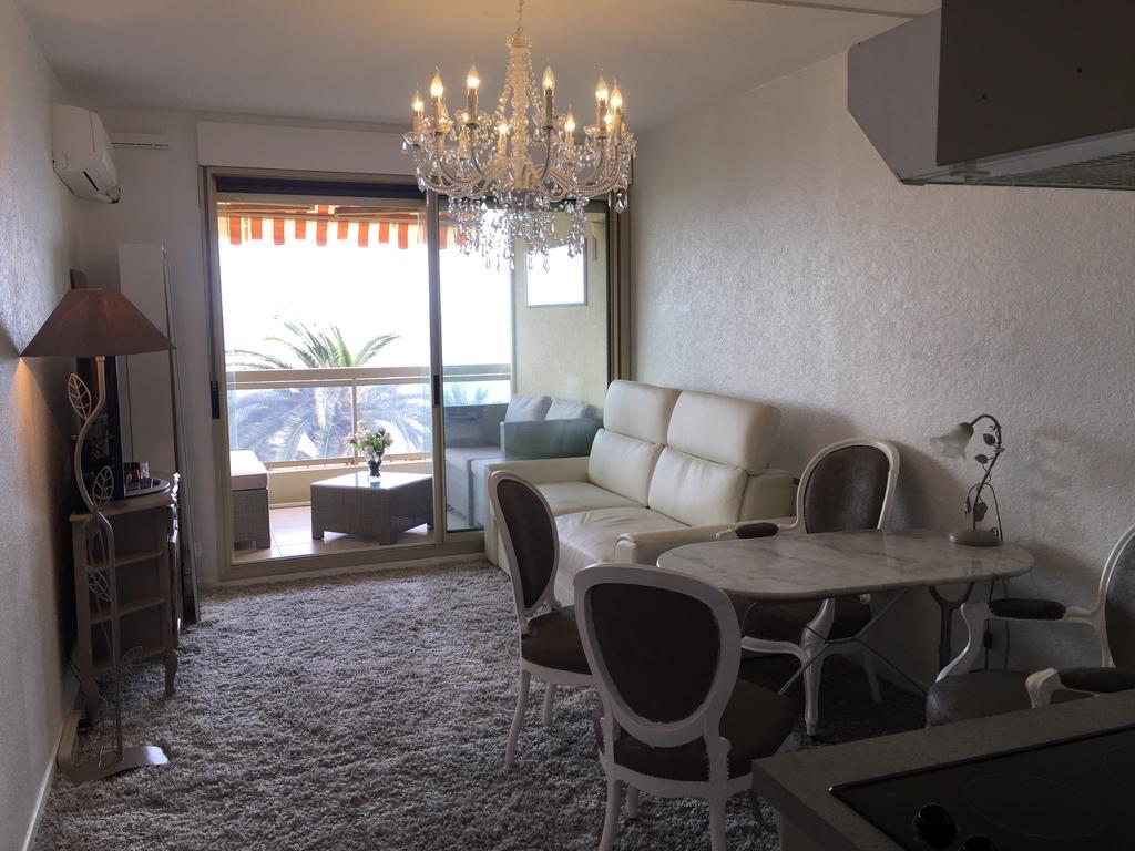 Dionysos Vue Mer Cannes Kamer foto